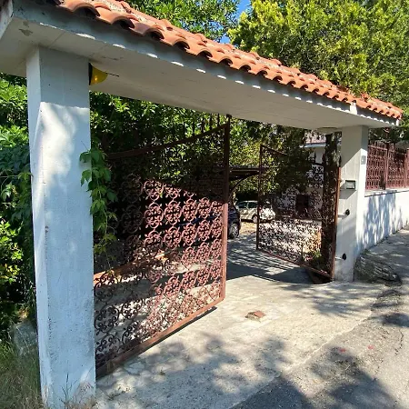 Rox E Claudia Bed & Breakfast 4*