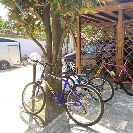 Rox E Claudia 4* Lugnola