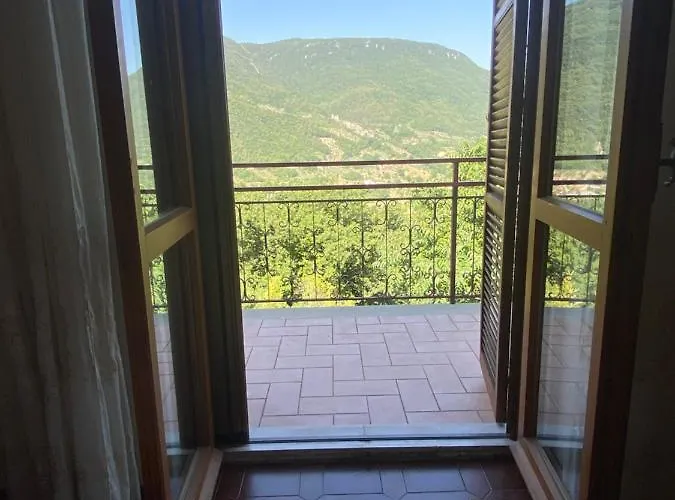 Rox E Claudia Bed & Breakfast 4*