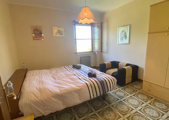 Rox E Claudia Bed & Breakfast Lugnola