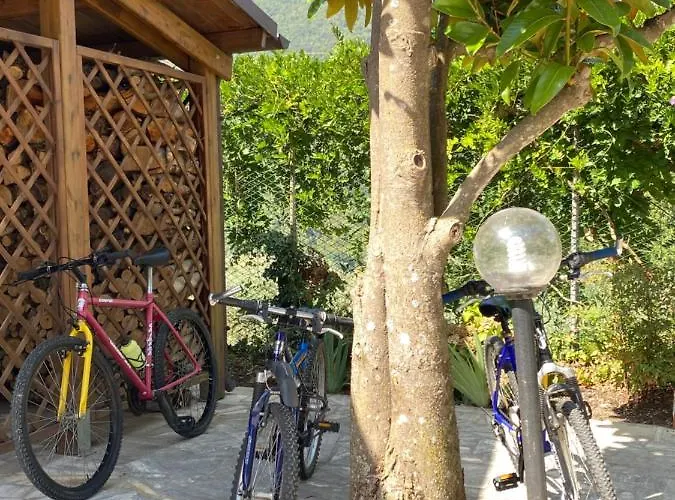 Rox E Claudia Bed & Breakfast 4*