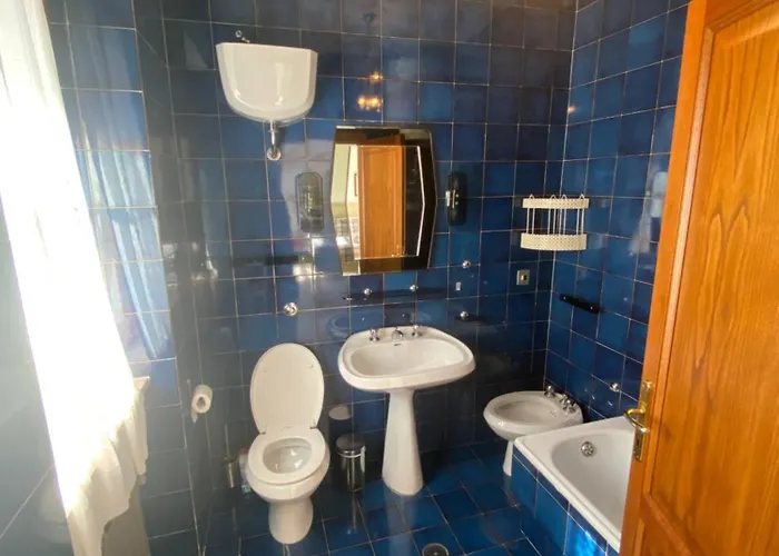 Rox E Claudia Bed & Breakfast Lugnola